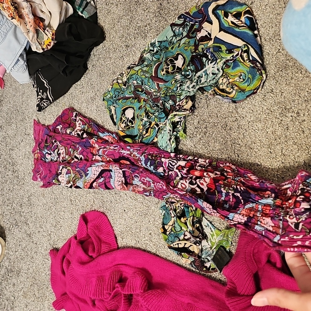 Ed Hardy Scarf Bundle! - Picture 5 of 7